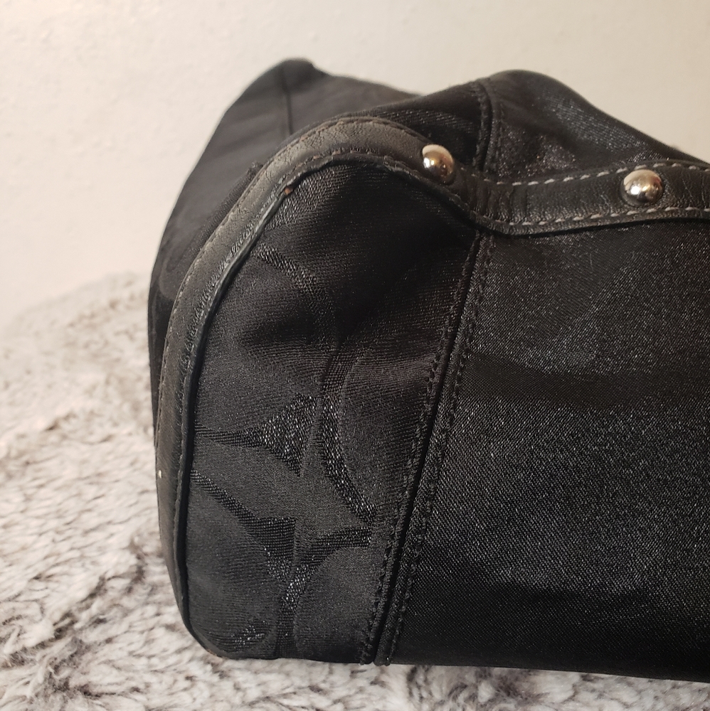 Coach Handbag - Picture 11 of 12